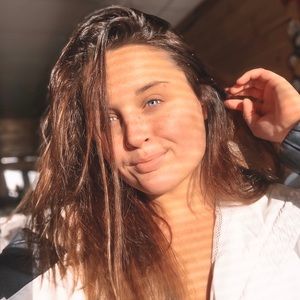 Meet your Posher, Delaney